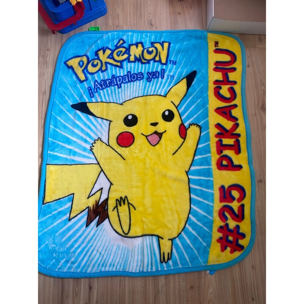 Vintage Nintendo Official Pokemon San Marcos Blanket Pikachu open Box